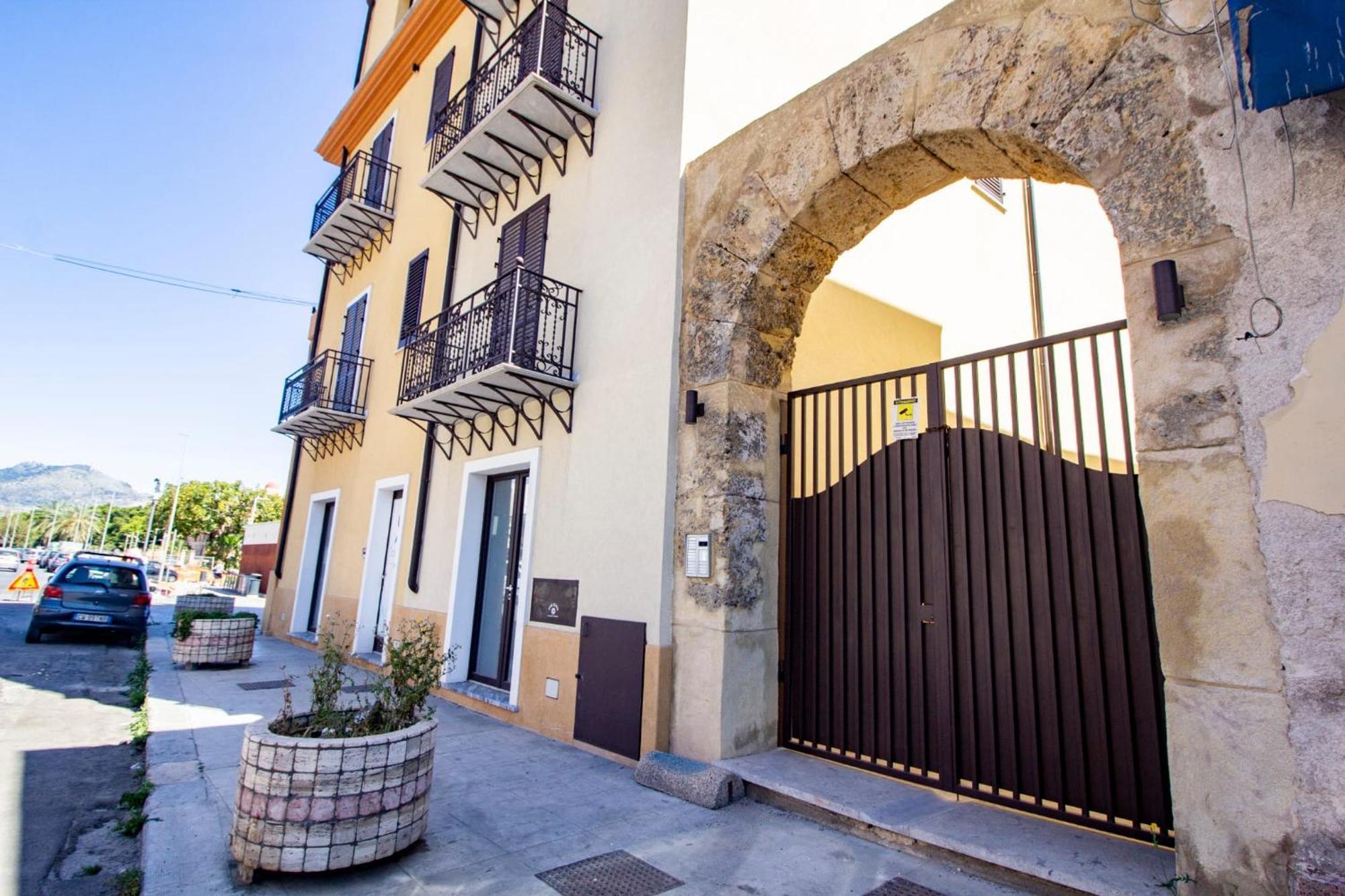 Erasmo Home Luxury Vista Mare 巴勒莫 外观 照片